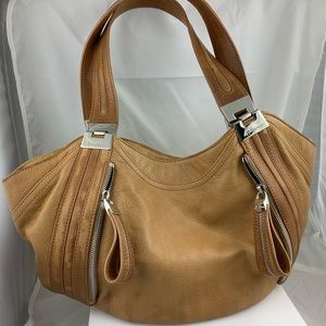 B MAKOWSKY LEATHER HANDBAG
